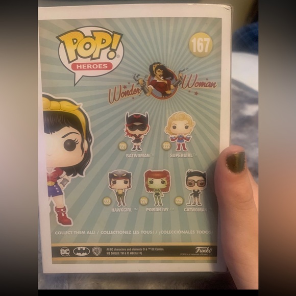 Funko Pop 167 DC Comics Bombshells Wonder Woman Holiday version - Picture 5 of 6
